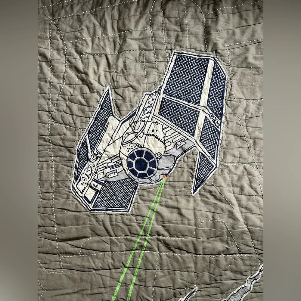 Pottery Barn Kids Star Wars X-Wing Tie Fighter Quilt Twin with Pillow Case